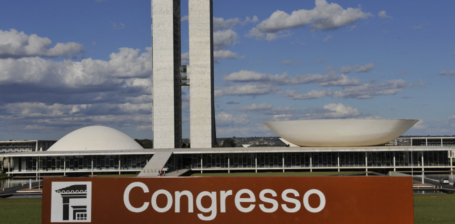 Rádio Debate  discute a Conjuntura política e o novo Congresso Nacional