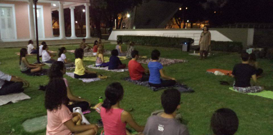 Meditação da Lua Cheia acontece nos Jardins da Reitoria