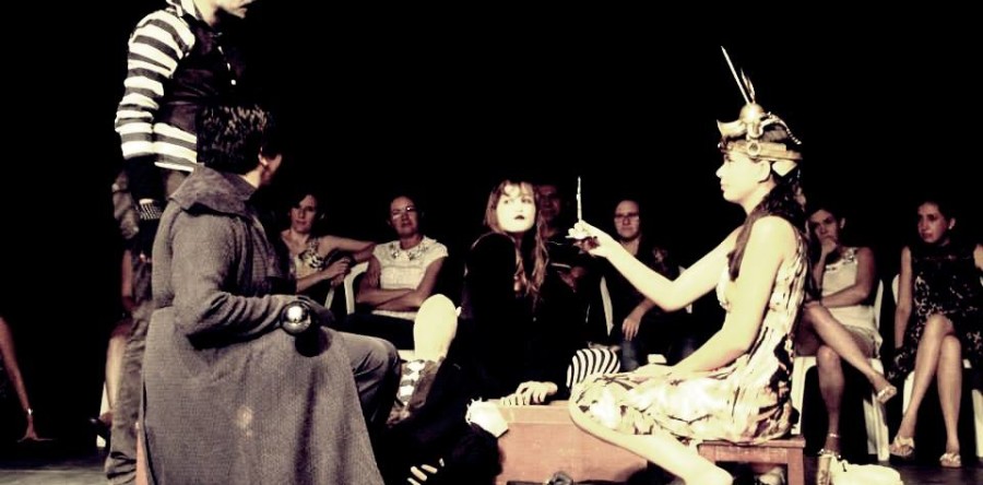 Trupe Motim de Teatro se apresenta no TU