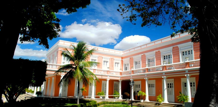 Amanhã (20), o Anuário 2015 da UFC será lançado