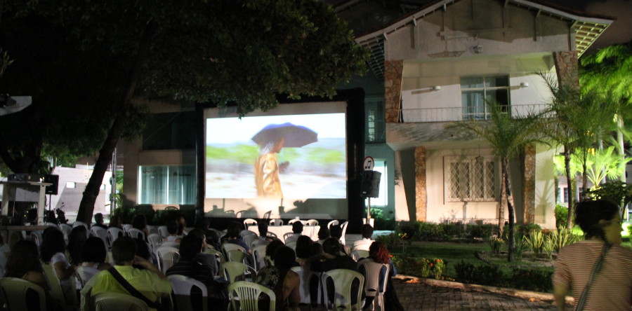 Mostras de cinema tcheco e universo feminino na Vila das Artes