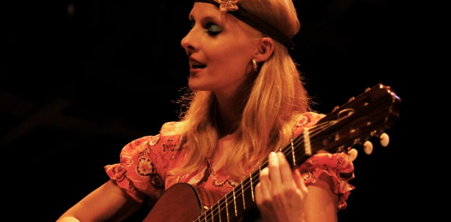 Livro sobre espetáculo do Coral da UFC é lançado hoje (14)