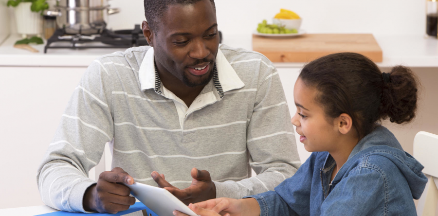 Revista da Educação discute modelos alternativos de educação