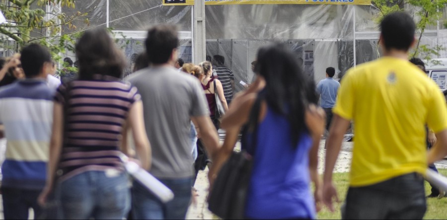 Projetos da UFC realizam pesquisa sobre assédio a mulheres