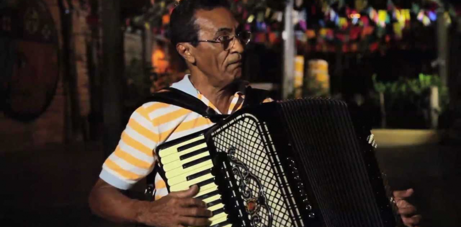 Brasileirinho apresenta ao vivo o sanfoneiro Chico Justino
