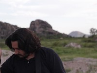 Em 2016, Berg Menezes lançou Pedra, seu primeiro álbum solo (Foto: Divulgação)