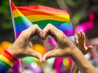 Mais amor e respeito à diversidade: uma das principais pautas dos movimentos LGBT (Foto: Shutterstock)