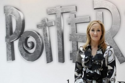 J.K. Rowling durante o lançamento do website Pottermore (Foto: Reuters)