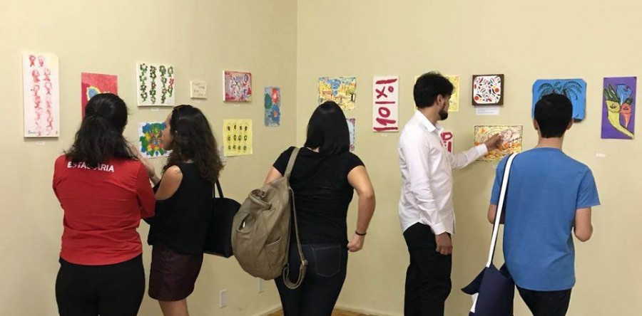 CJA recebe obras de pacientes do Hospital Universitário