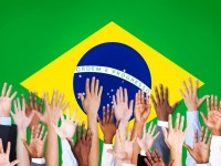 O Brasil e mais outros 20 países no mundo como o Peru, o Equador e a Argentina ainda têm o sistema do voto obrigatório (Foto: Reprodução/Internet)