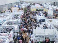 Na 12ª edição da Bienal Internacional do Livro do Ceará, realizada em 2017, a organização registrou mais de 55 mil visitantes por dia durante o evento (Foto: Felipe Abud/Tribuna do Ceará)