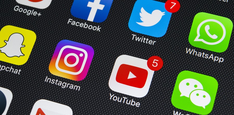 Impactos do uso excessivo da Internet e redes sociais