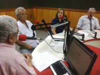 Os médicos Tarcísio Dias, Neile Torres e Dalgimar Beserra participaram do Rádio Debate sobre o Programa Mais Médicos, em julho de 2013 (Foto: Arquivo RUFM)