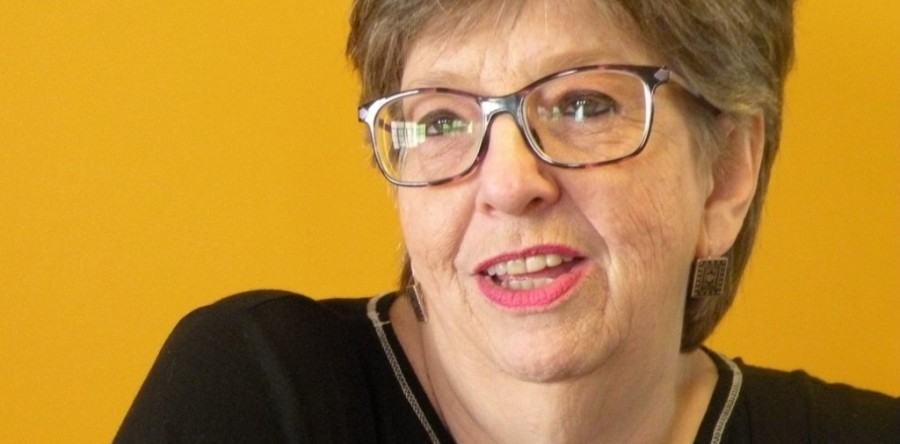 Universitária Entrevista #41 – Déa E. Berttran