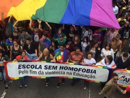 A iniciativa Escola Sem Homofobia era uma coletânea de orientações de cunho formativo sobre diversidade sexual e de gênero (Foto: Reprodução/APP-Sindicato)