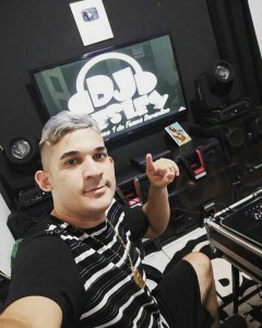 DJ Wesley mantém um canal no Youtube voltado para o Forró de Favela. Ele foi um dos DJs precursores no fortalecimento do estilo. (Foto: Arquivo pessoal)