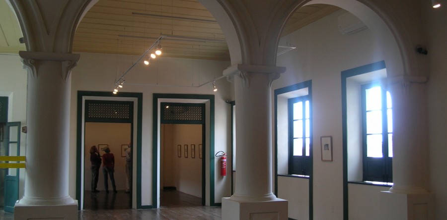 Sobrado Dr. José Lourenço recebe exposição Pós-Tropical