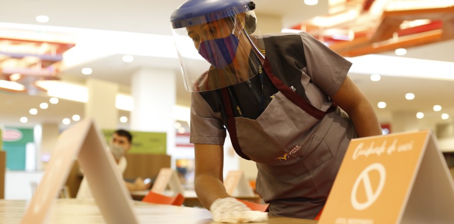 Auxílio para trabalhadores de bares e restaurantes