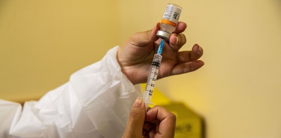 Sindicato quer inclusão de alunos de medicina na vacinação