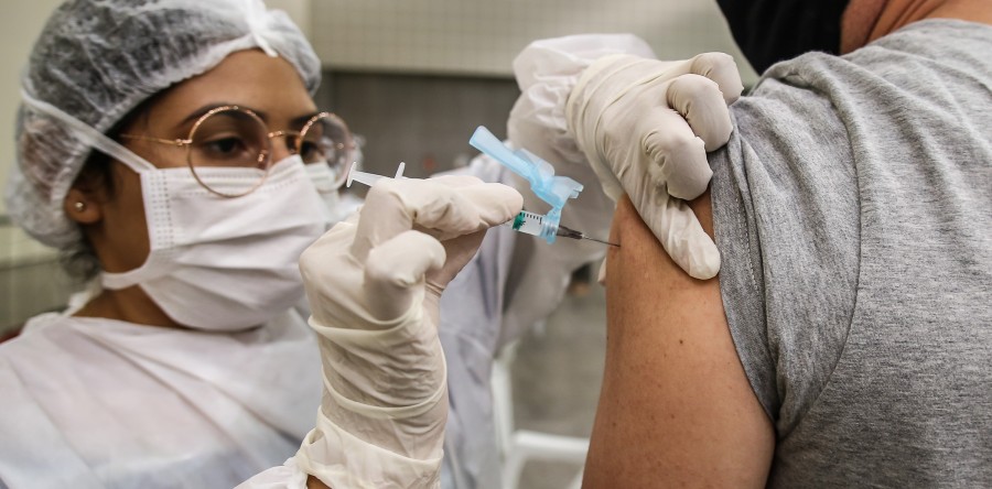 Balanço dos 6 meses de vacinação contra covid-19 no CE