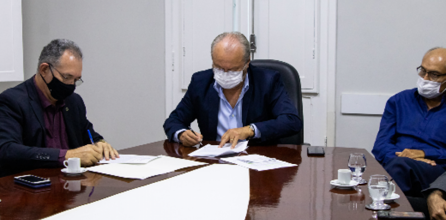 UFC recebe doações de prédios