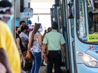 O estudo foi feito durante o ano de 2020 e os resultados mostraram que as transmissões,
no transporte público, são semelhantes às transmissões na cidade (Foto: Helene Santos/Diário do Nordeste)
