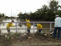 Até o próximo mês de maio, 40 ações de limpeza dos recursos hídricos estão programadas, nos locais com maior ocorrência histórica de alagamentos (Foto: Arquivo/PMF)