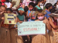A Educação Escolar Indígena é assegurada pela Constituição Federal Brasileira, na Lei de Diretrizes e Bases da Educação Nacional que garante às comunidades indígenas o direito à educação diferenciada, específica e bilíngue (Foto: Luan de Castro)