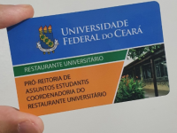 Estudantes e servidores da UFC devem solicitar o cartão, exclusivamente, nos guichês das unidades dos Restaurantes Universitários no Benfica, em Porangabuçu e no Pici (Foto: Rhemanuérick Queirós)