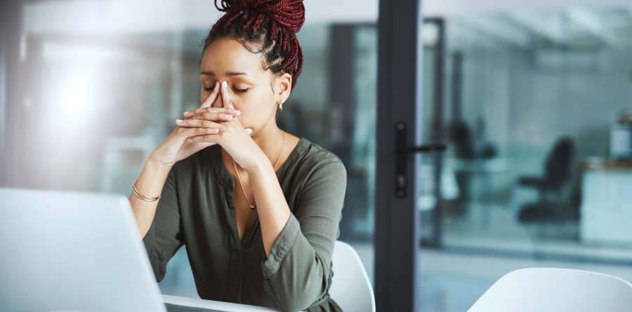 Janeiro Branco alerta para saúde mental no trabalho