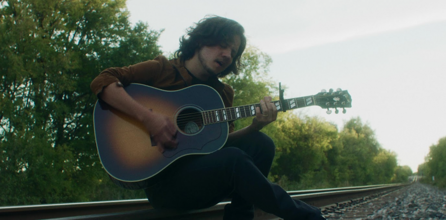 Gabriel Aragão (Selvagens) lança primeiro álbum solo