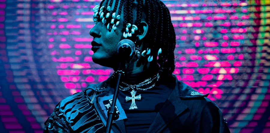 Mateus Fazeno Rock e Jup do Bairro mostram união forte e potente