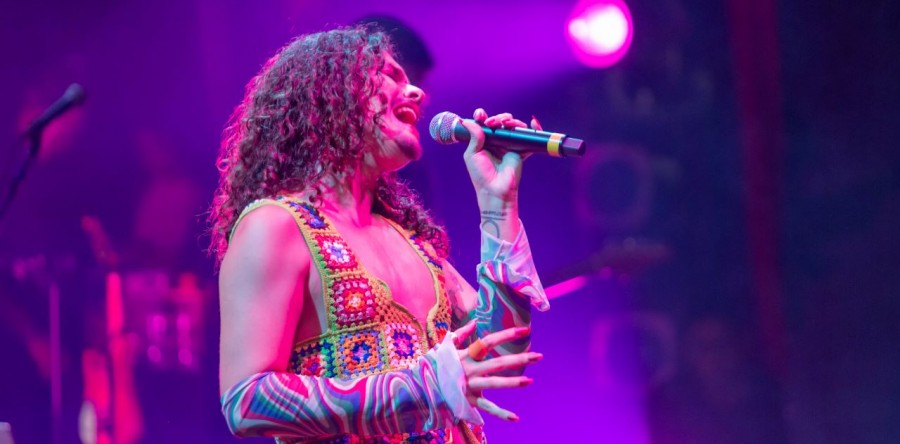 Makem faz passeio pelas raízes musicais nordestinas