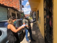 Os contratos com a Universidade Federal do Ceará (UFC) e Universidade Estadual do Ceará (Uece) vão gerar a titularização de quase 10 mil residências na capital cearense (Foto: Prefeitura de Fortaleza)