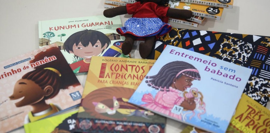 Pesquisa revela a ausência de temas da história afro-brasileira na educação infantil