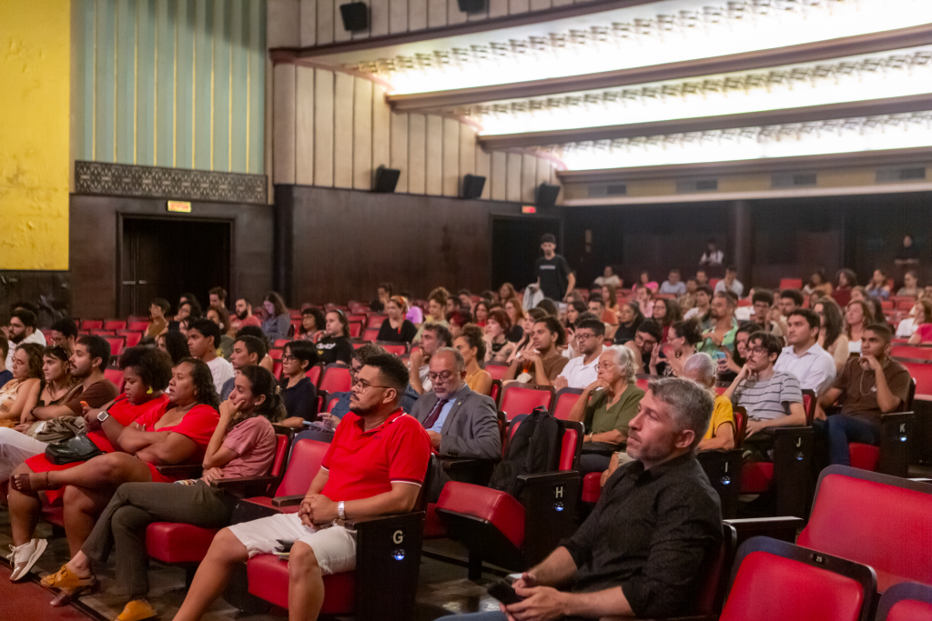 A pré-estréia aconteceu no dia 11 de abril, no Cineteatro São Luiz, em Fortaleza (Foto: Guilherme Silva/Divulgação)