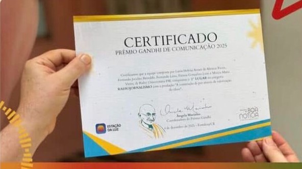 Universitária FM é segundo lugar no Prêmio Gandhi.